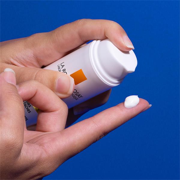 LA ROCHE-POSAY 50ML.ANTHELIOS AGE CORRECT